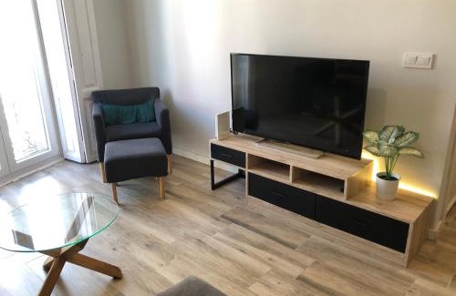 La Petxina Apartment | Family-Friendly Stay at Botanic with Great Guest Ratings