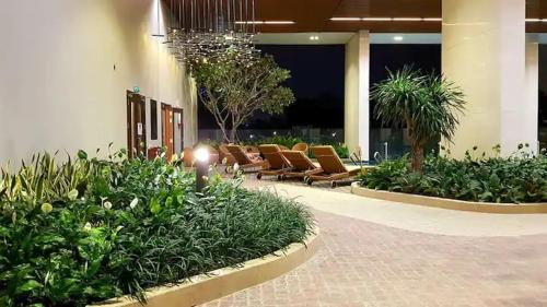 Tan Binh Apartment | Botanica Hotel - Pet-Friendly Retreat Near TSN Airport