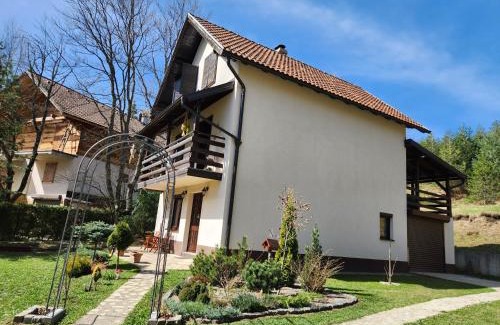 Zlatibor Villa | Experience Botanica Zlatibor: Pet-Friendly & Rated 9.6/10