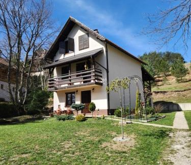 Zlatibor Villa | Experience Botanica Zlatibor: Pet-Friendly & Rated 9.6/10