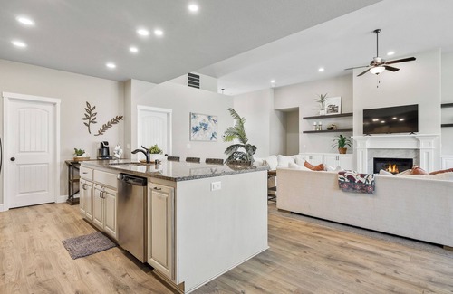 Tri-Cities House | Guest Rated 10/10: Botanical Breeze Home in Kennewick