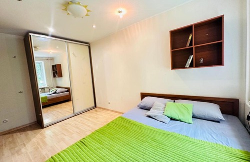 Dzerzhyns'kyi District Apartment | Cozy Botanical Garden Apartment with Breakfast & Pet Friendly