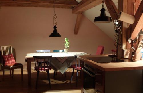 Strodehne Apartment | Botanische Botschaft: Oceanfront Retreat with Top Amenities