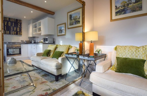 Bibury Cottage | Cozy Bothy at Arlington - Perfect for a Romantic Getaway