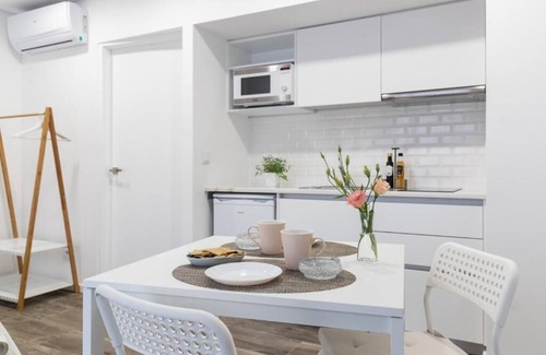 Espinho House | Botica Guesthouse: Ocean View with Spa & Family Amenities