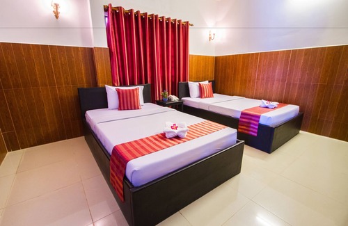 Serei Saophoan Hotel | Budget-Friendly Botoum Hotel with Family Amenities Included