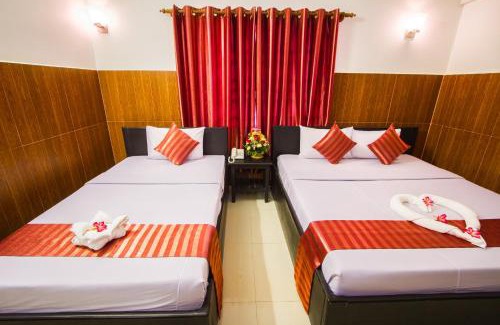 Serei Saophoan Hotel | Family-Friendly Botoum Hotel with Kitchen Amenities