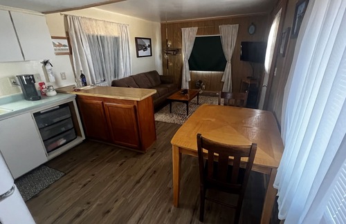 Maricopa House | Experience Stargazing at Bottle & Glass Inn Retreat