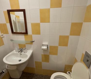 Pec pod Snezkou House | Inviting Bouda Pod Sněžkou: Family-Friendly Getaway