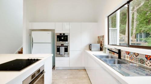 Killcare House | Discover Bouddi Bush and Bay Retreat for Your Getaway
