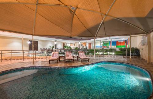 Hafr Al Batin Apartment | Explore Boudl Al Maidan: Family-Friendly with Pool Access
