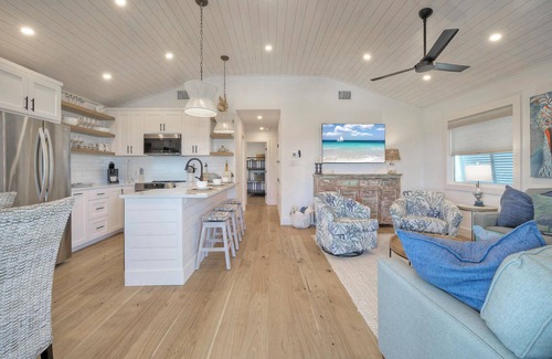 Leeward Sands House | Indulge at Boujee Pelican: Private Pool & Ocean Views