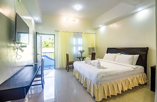 Basco Hotel | Top-Rated Boulder-Bay Residences with Family-Friendly Perks