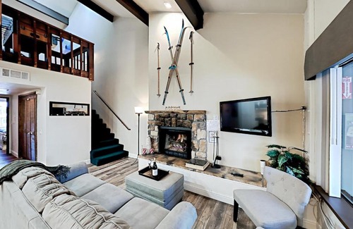 Tahoe Village Hotel | Family-Friendly Boulder Condo with Pool and Hot Tub