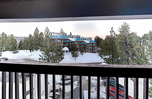 Tahoe Village Hotel | Family-Friendly Boulder Condo with Pool and Hot Tub
