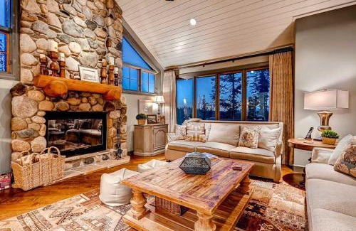 Boulder Ridge House | Family-Friendly Boulder Ridge Haus with Hot Tub Access