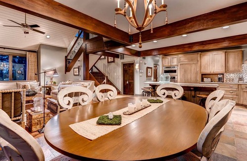 Boulder Ridge House | Experience Boulder Ridge Haus: Guest Rated 9.8 with Spa