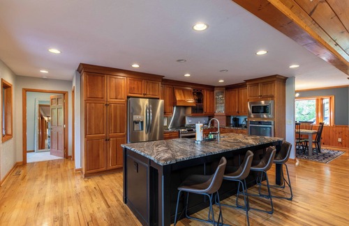 Banner Elk Cabin | Experience Boulder Sky at River Run - Views & Hot Tub Awaits