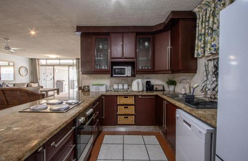 Margate Beach Apartment | Boulevard 12