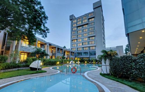 Nadiad Resort | Elegant Boulevard 9 Resort & Spa with Oceanfront Views