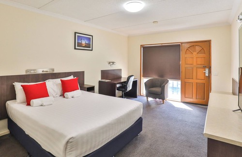 Mildura Hotel | Experience Boulevard Motor Inn: 4-Star Comfort Awaits