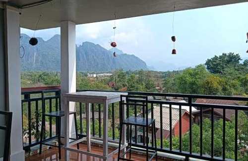 Vang Vieng Hotel | Riverside Retreat at Bountang Hotel - Rated 9.9/10!