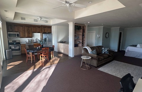 Bountiful Apartment | Discover Bountiful Heights: Private Suite with Scenic Views