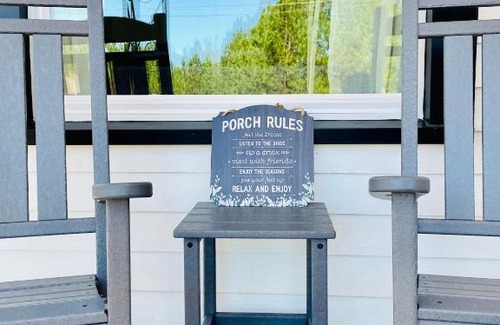 Seneca House | Family-Friendly Bountyland Cottage Near Lake Keowee