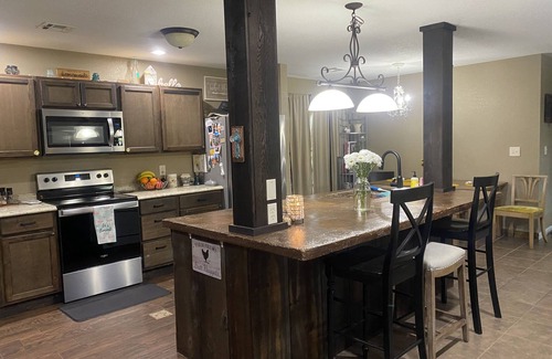 Fort Scott House | Experience Bourbon Co. 9 - Perfect for Families and Pets