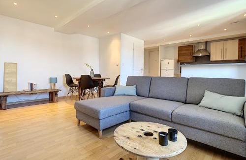 Bourgoin-Jallieu Apartment | Guest Rated Bourgoin-Jallieu Appartement les Augustins