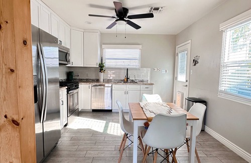 West Second Street Historic District House | Guest Rated 10/10 Modern DT Historic Getaway with Pool