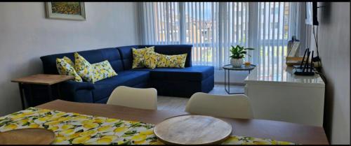 Plovdiv Apartment | Boutique Apartment blue 3