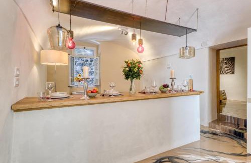Old Town Apartment | Boutique Apartment Casa Del Nobile - Happy Rentals