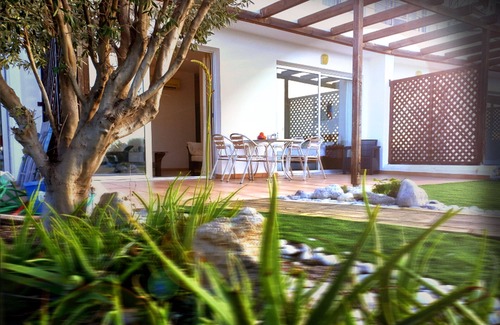 Bahceli Apartment | Scenic Boutique Apartment with Pool and Family-Friendly Vibes
