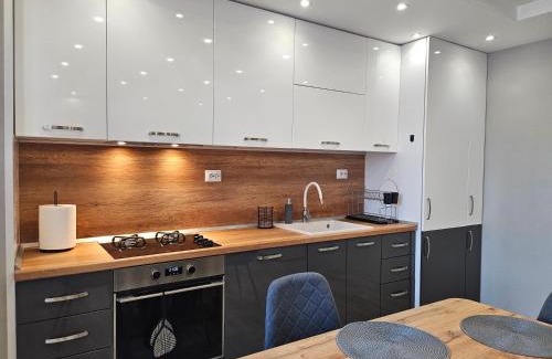 Plovdiv Apartment | Boutique apartment yellow 1