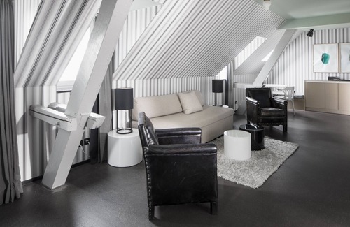 Werd Hotel | Artful Stays at Boutique Hotel Helvetia - Guest Rated 8.8