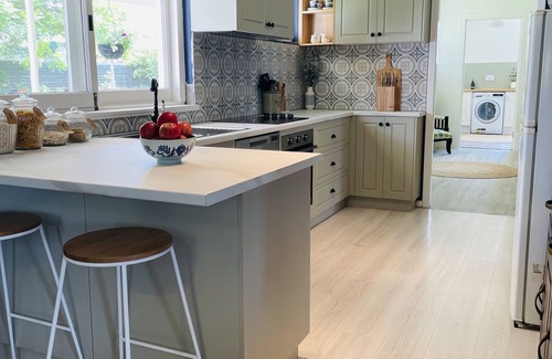 Tatiara House | Premier Boutique B&B with Pool and Ocean Views