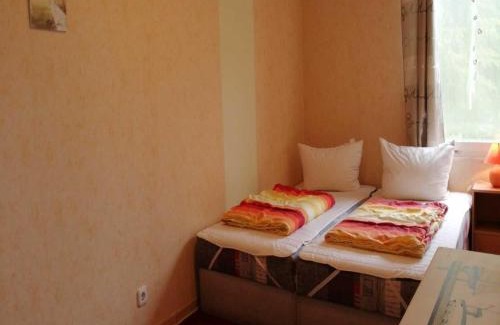Insel Poel House | Cozy Boutique Bungalow in Insel Poel with Scenic Terrace
