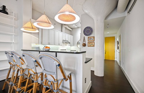 Reed-Cooke Condo | Stylish Boutique Loft in Vibrant Adams Morgan/Kalorama