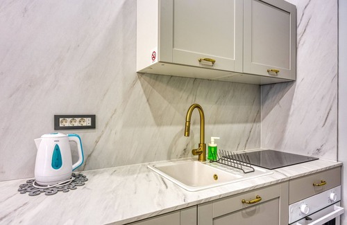 Zagreb Apartment | Elegant Studio with Balcony in Zagreb - Guest Rated 10/10