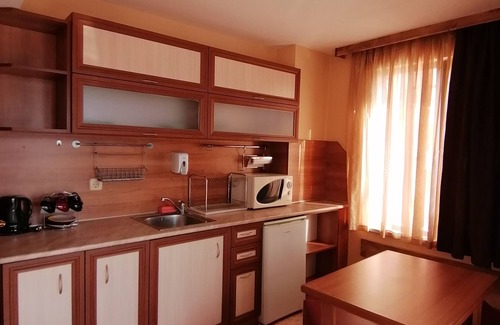 Kvartal Noviya Grad Hotel | Top-Rated Boutique Guest House Ikonomov with Spa & Dining