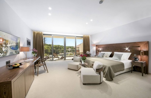 Cove Murtar Hotel | Elegant Boutique Hotel Alhambra with Ocean View & Spa