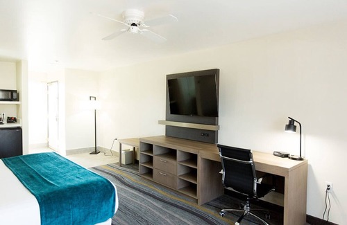 Wickenburg Hotel | Stylish Boutique Hotel in Wickenburg, AZ with Pool Access