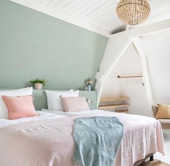 Alphen aan den Rijn Hotel | Inviting Boutique Hotel - de Stadsherberg Alphen Awaits
