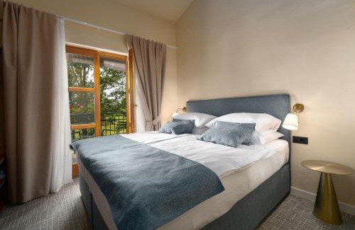 Filipini Hotel | Oceanfront Boutique Hotel Paradiso with Hot Tub & Breakfast
