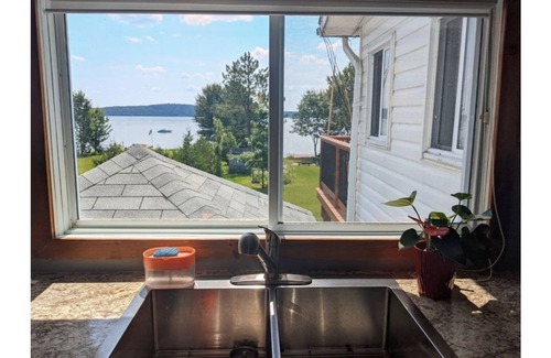 Sundridge House | Discover Boutique Muskoka Oasis: Waterfront Retreat Awaits