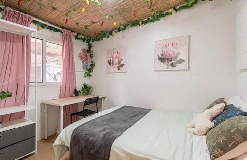 Mascot House | Convenient Private Room Near Sydney Domestic Airport