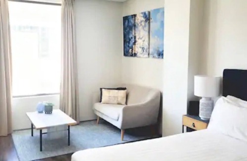 Perth Central Business District Hotel | Chic Boutique Studio 407 in Perth CBD with Free Wi-Fi
