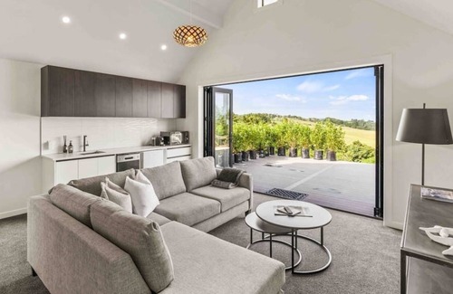 Mangawhai Villa | Boutique Rural Accomodation with Sand Dune views