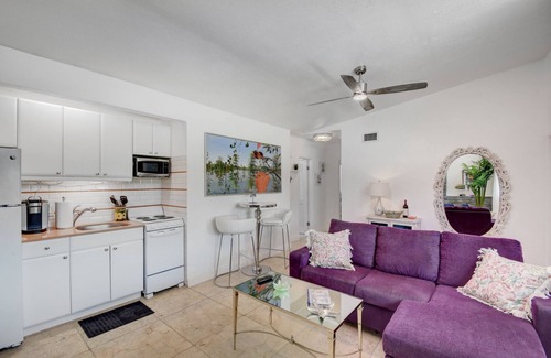 Ocean Ridge Apartment | Stylish Apartment with Pool, Steps from the Beach
